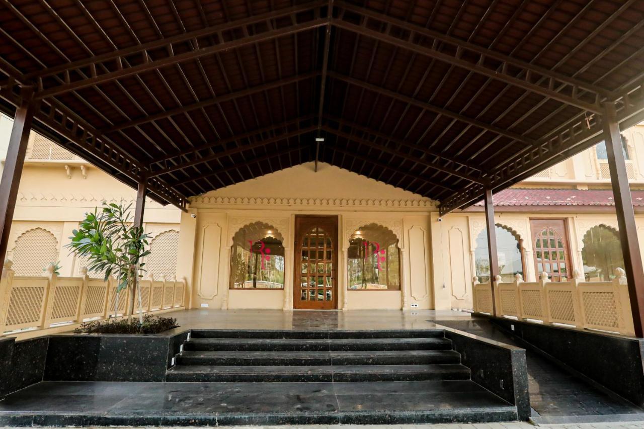 Regenta Central City Vilas Palace Ambala Ambāla Exterior foto